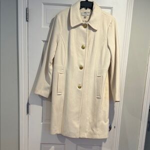 Anne Klein Ivory Single-Breasted Wool-Blend Coat with Gold Buttons